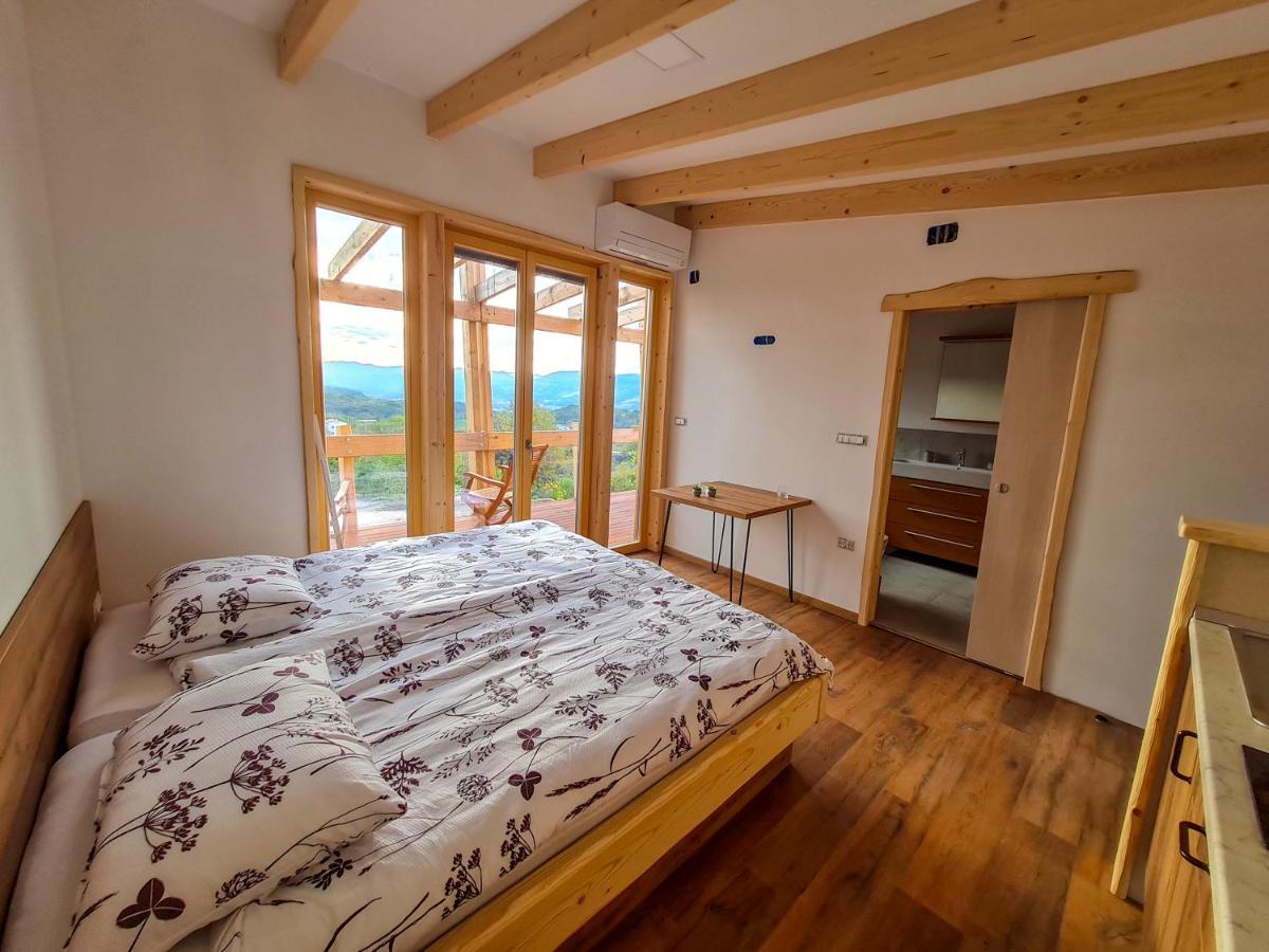 Апартаменты Panorama Glamping Vipavska Dolina Dobravlje Экстерьер фото
